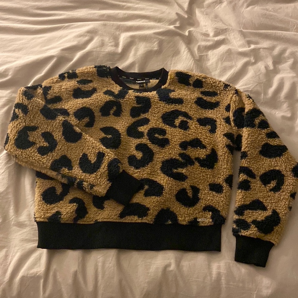 NWT DKNY leopard print teddy crew